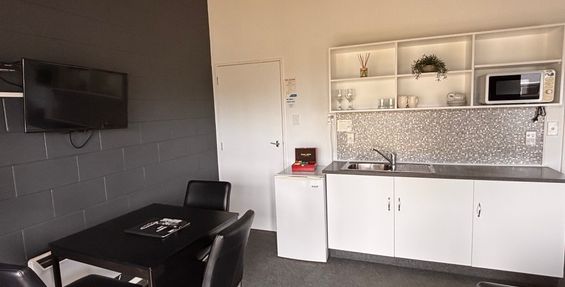 Room 4 Table